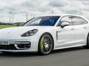Porsche Panamera S, White