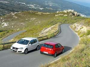 Volkswagen Golf 5, White and Red