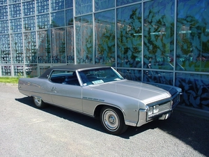 Buick Electra Park, windows