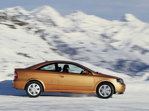 Opel Astra Bertone, winter