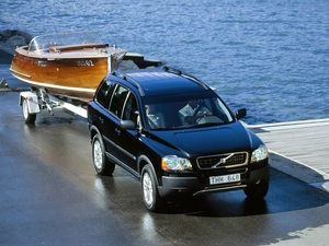 Motor boat, Volvo XC-90, Trailer