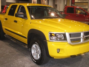 Dodge Dakota, Dealer, Yellow