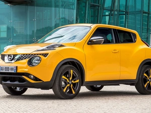 Yellow, Nissan Juke