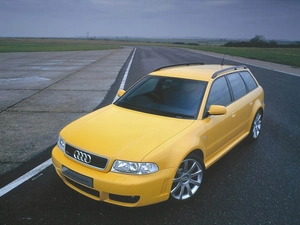 Yellow, Audi RS4