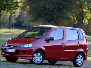 Daihatsu YRV, HAND, driver, Doors